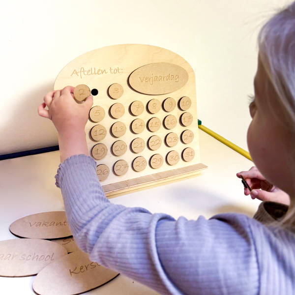 Houten Aftelkalender