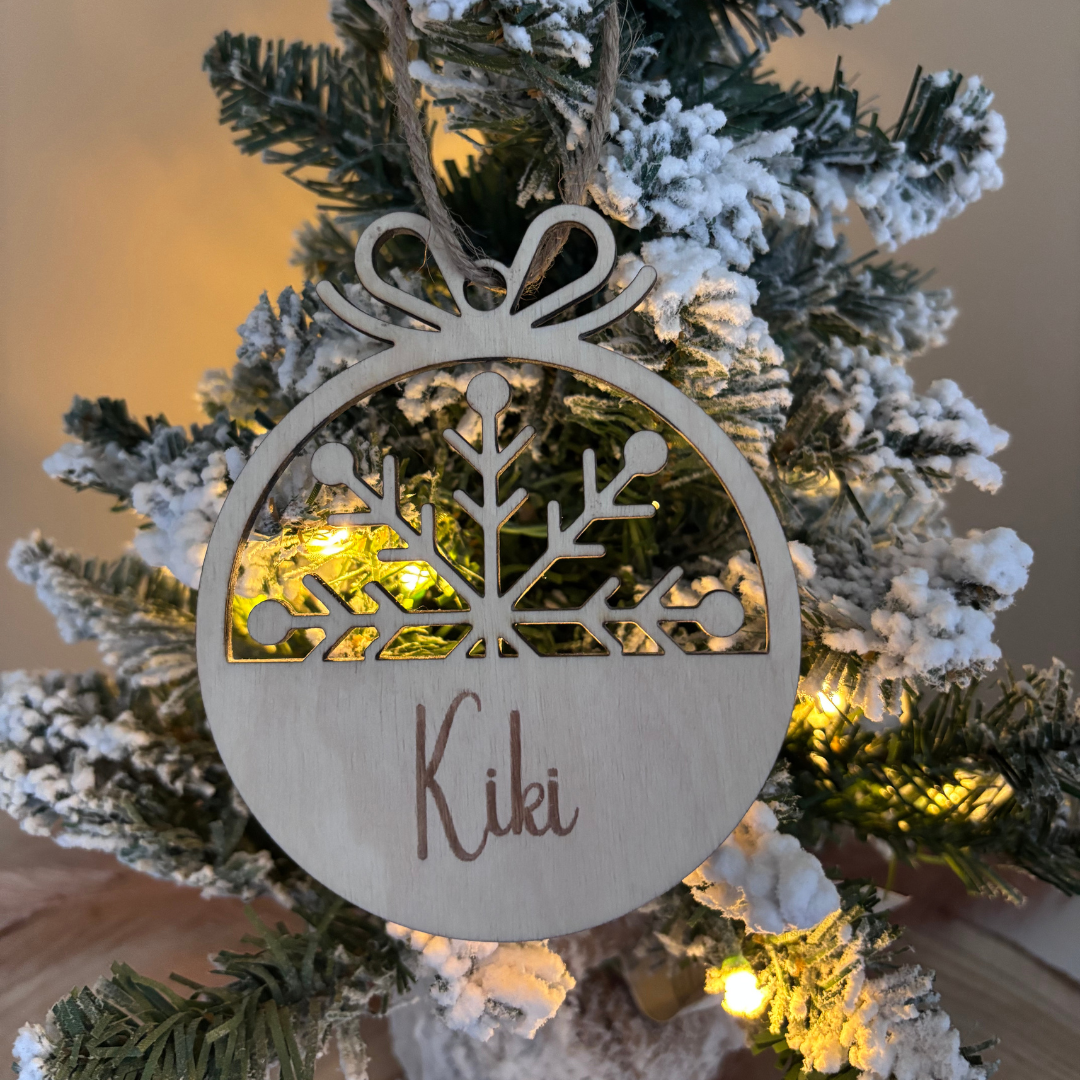 kerstbal met naam (1) kerstbal met naam (2)