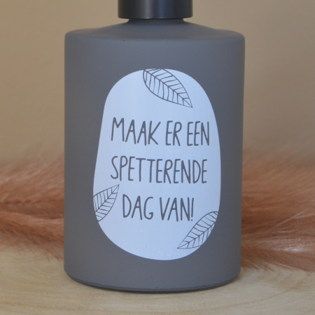 Zeepdispenser spetterende dag